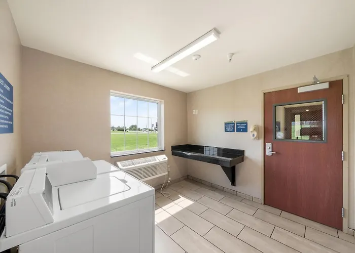 Cobblestone Inn & Suites - Avoca