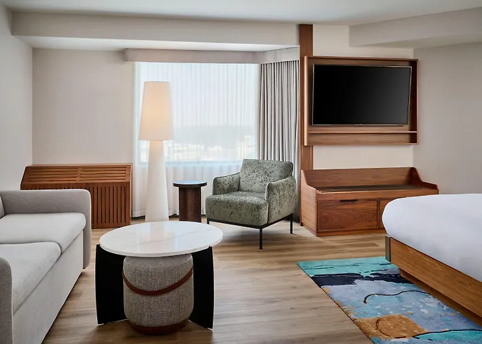 Ômage Hotel, Montreal Laval, a Tribute Portfolio Hotel