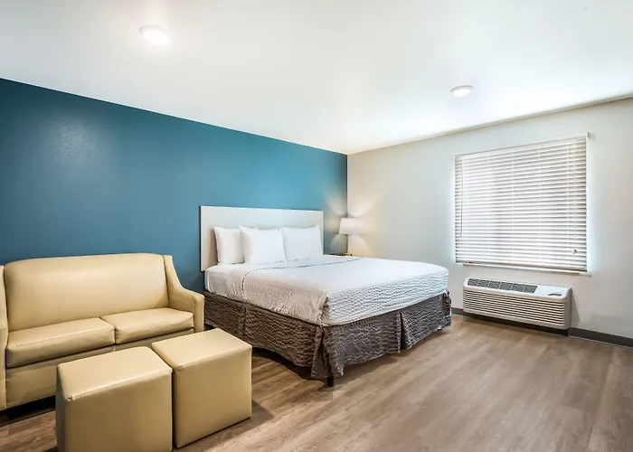 Woodspring Suites Portland Vancouver