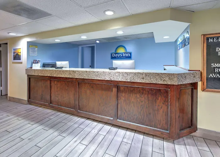 Days Inn By Wyndham Greenville Ms