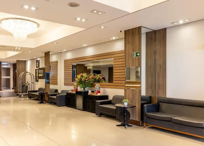 Monaco Hotel & Convention By Easy Class