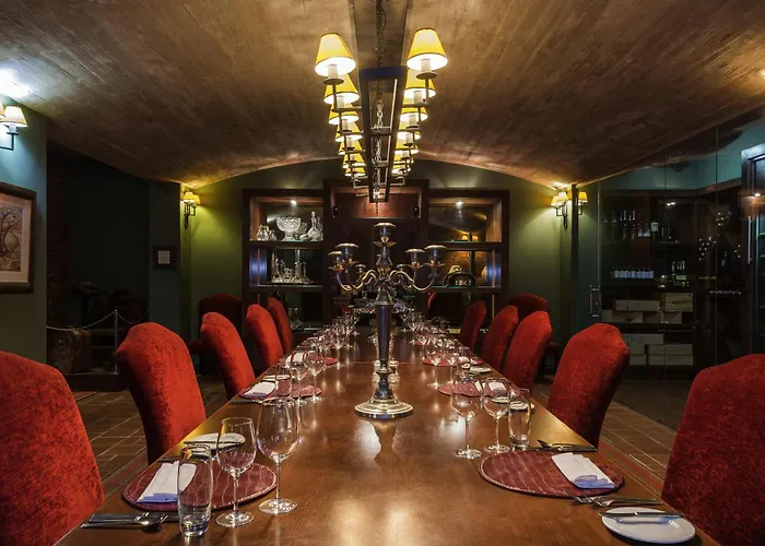 Mantis No5 Boutique Art Hotel