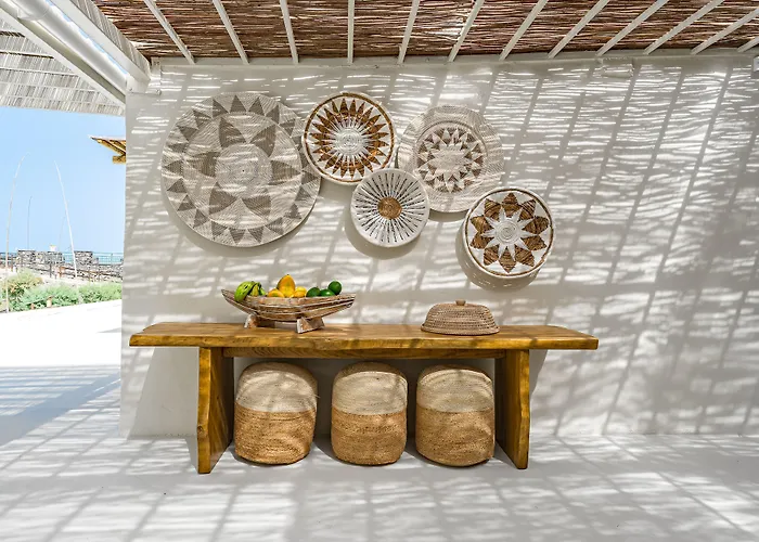 Costa Magica - Romantic Ocean Boutique Hotel & Club