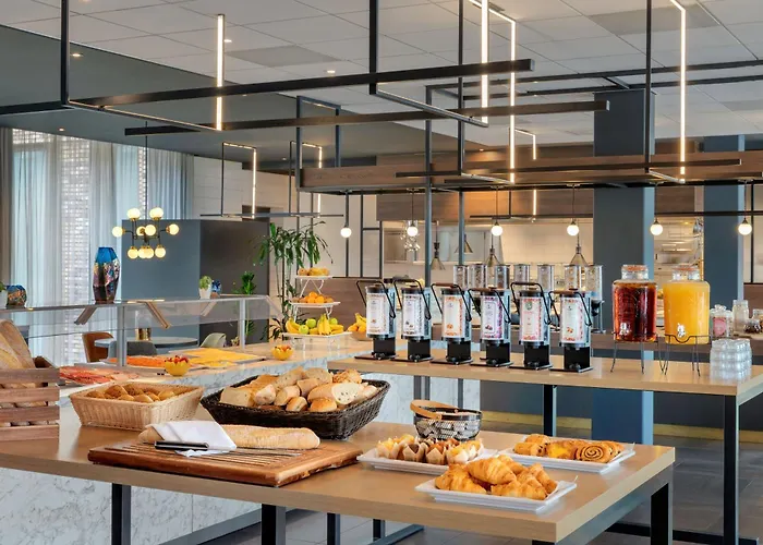Renaissance Amsterdam Schiphol Airport Hotel