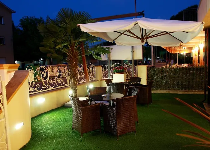 Hotel Monica