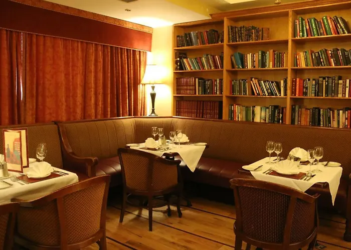 Gullane'S Hotel