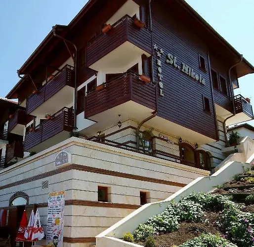 Family Hotel Saint Nikola Free Parking