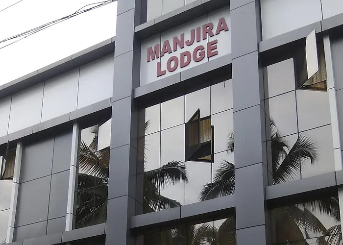 Manjira Lodge