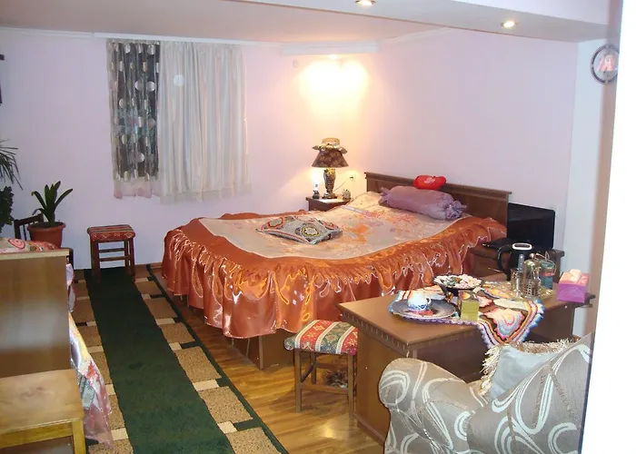 Hotel Mira