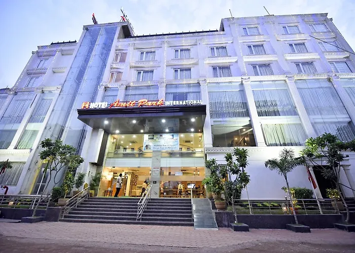 Hotel Amit Park International