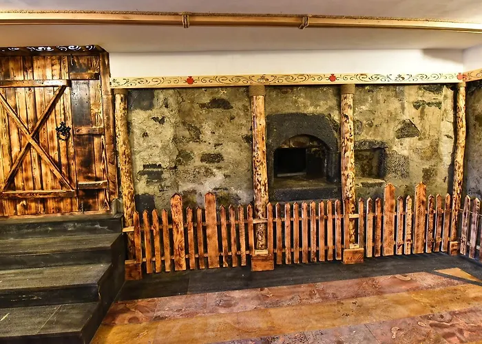 Haghpat Hotel