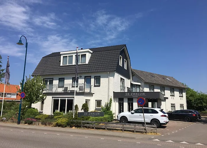Boutique Hotel De Zwaluw