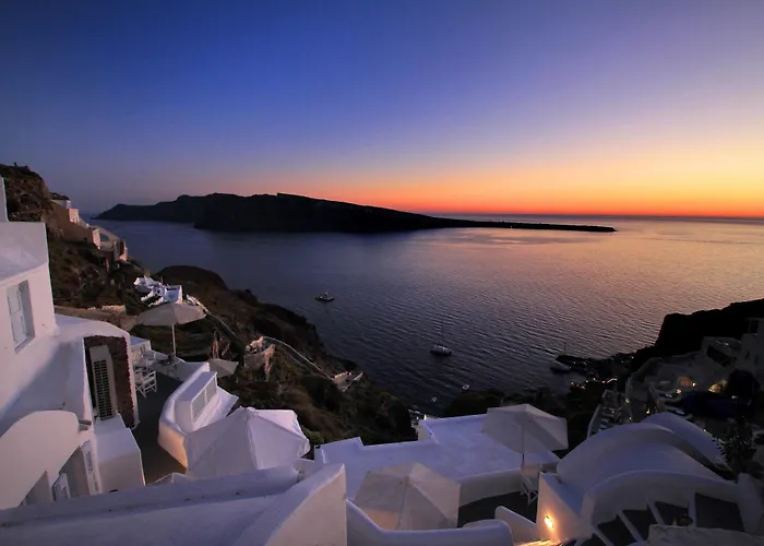 Finesse Suites Oia 
