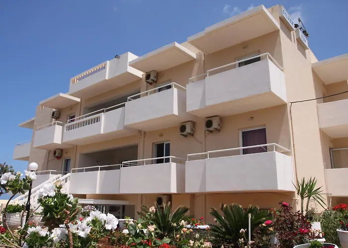 Silver Sun Studios & Apartments