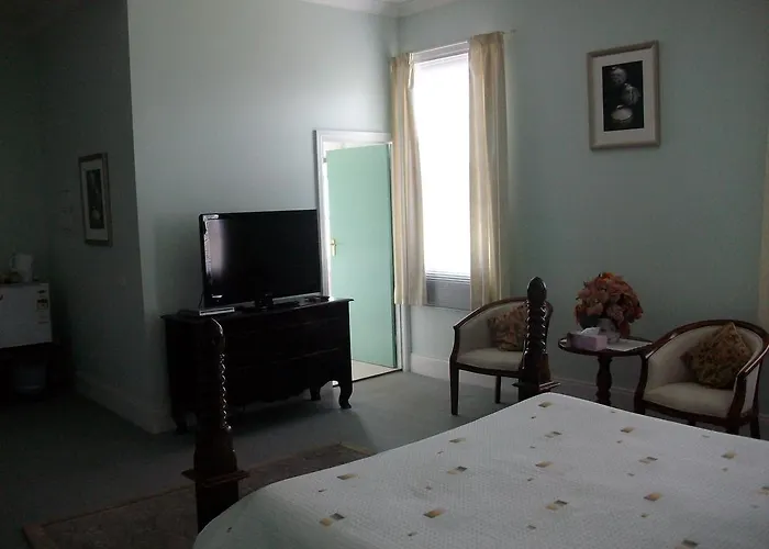 Stella'S Dromana Hotel