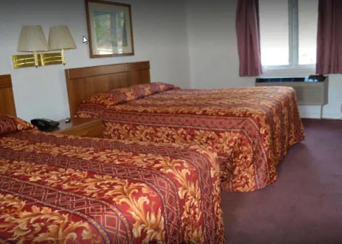 Hofbrau Riverfront Hotel