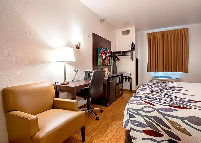 Seasons Inn Traverse City