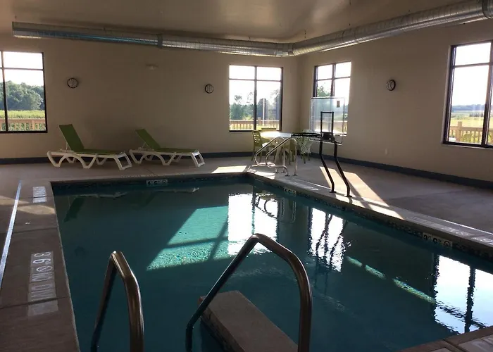 Scenic Shore Inn