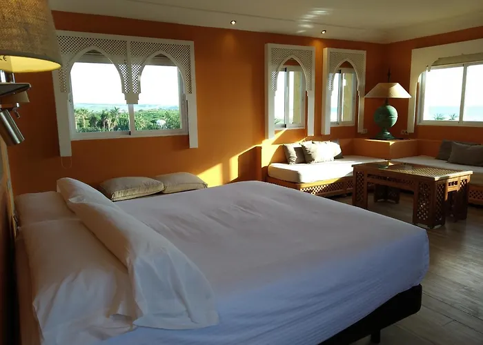 Beach Hotel Dos Mares