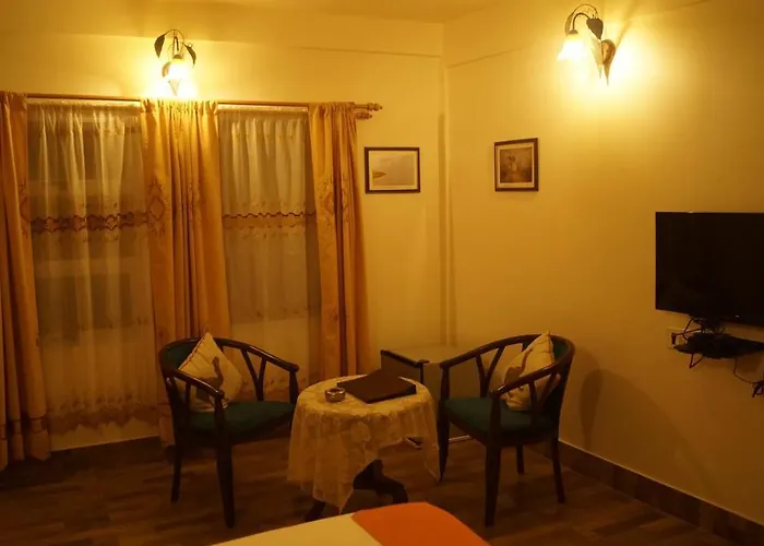 Woodland Hill Stay