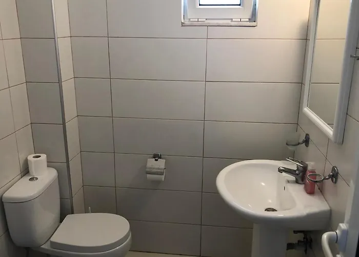 Kedros Rooms