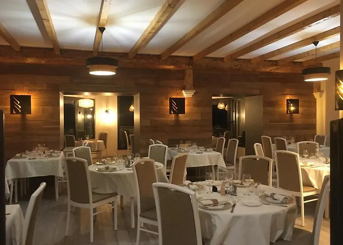 Logis Hotel Restaurant Des Sapins