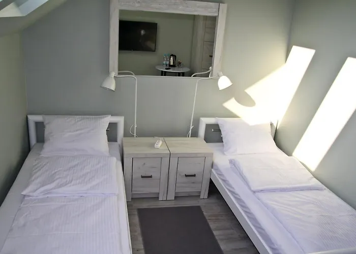 Motel Lunar