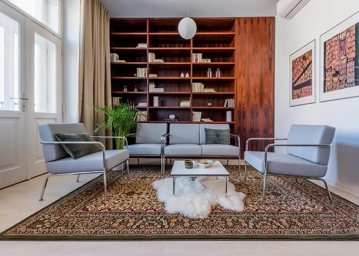 Apartmanovy Dum U Tomana