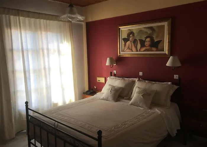 Kouros Hotel