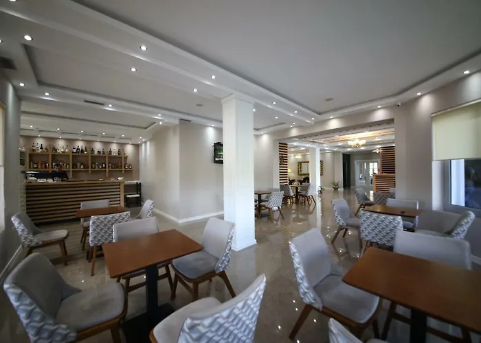 Hotel Holiday