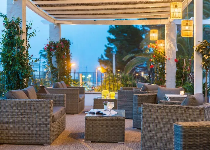 Boutique Hostal Oriola