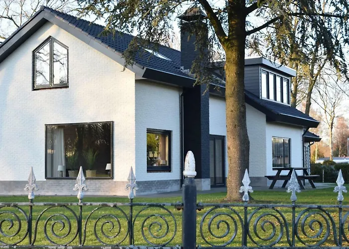 Groeps Villa 24 Pers.