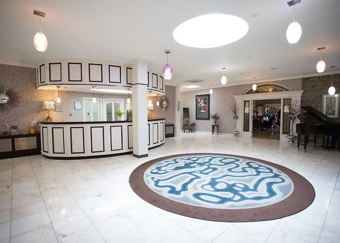 Earl Of Desmond Hotel