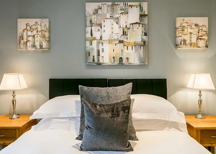 The Lodge Rooms @ Carus Green