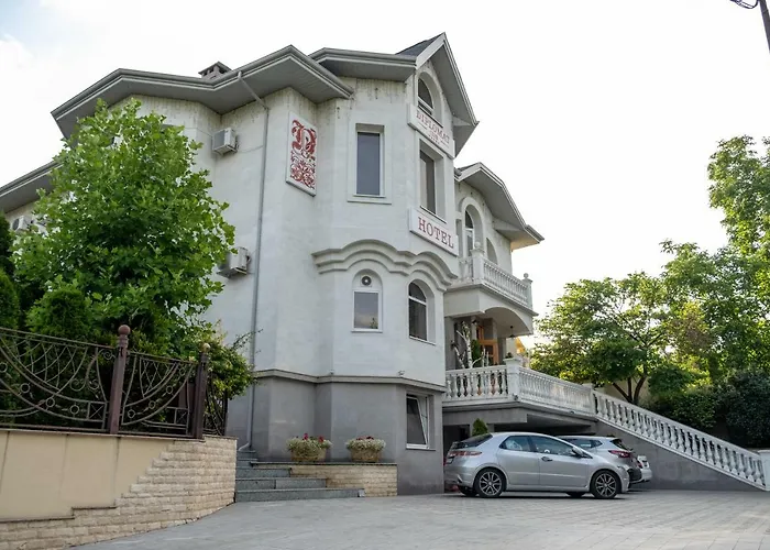 Diplomat Club Hotel