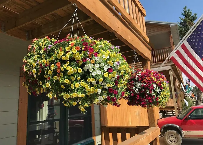 Elk Horn Lodge Motel And Cabins