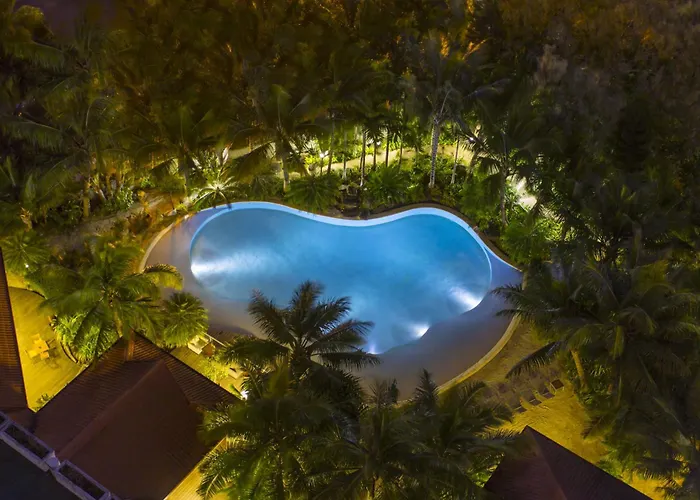 Ramada Hotel & Suites By Wyndham Noumea