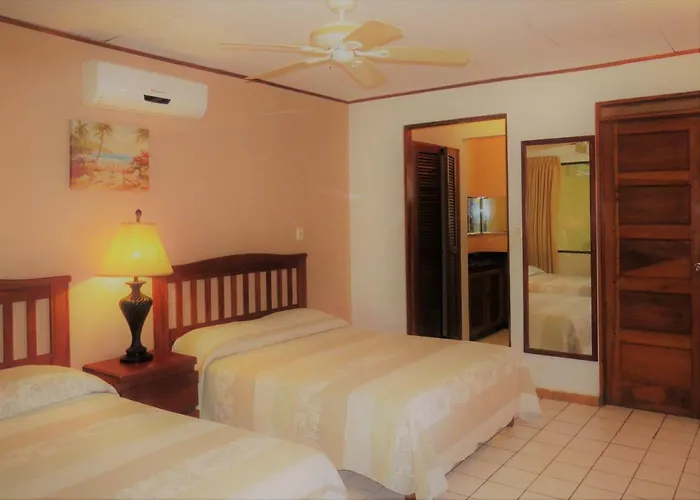 Flamingo Marina Hotel
