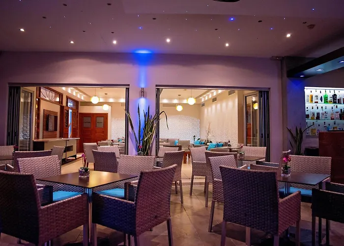 Pyramos Hotel