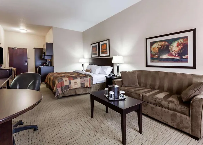 Ramada By Wyndham Westlock
