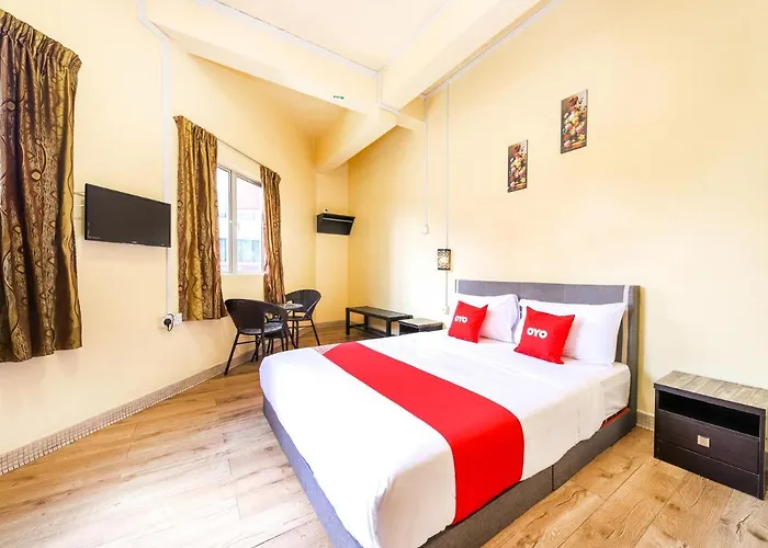 Oyo 703 Myra Hotel