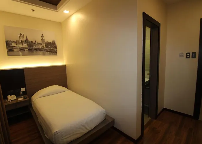 Fair Crown Suites